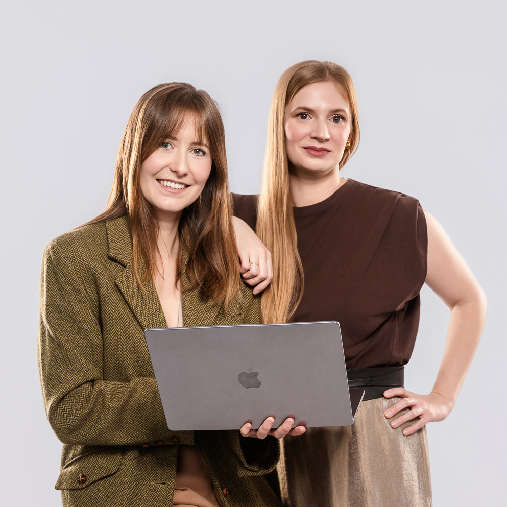 od lewej: architekt Monika Kruszewska, pochodząca z miasta Kolno, od prawej: architekt Małgorzata Kania, zespół, pracownia, biuro architektoniczne MK Archistudio, Architekt Białystok